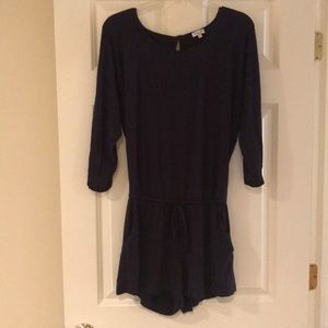 Splendid navy blue 3/4 sleeve shorts romper size S